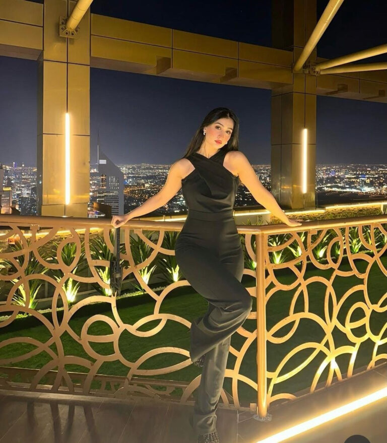 09d22288b1551571570b83302480fea4 4 768x879